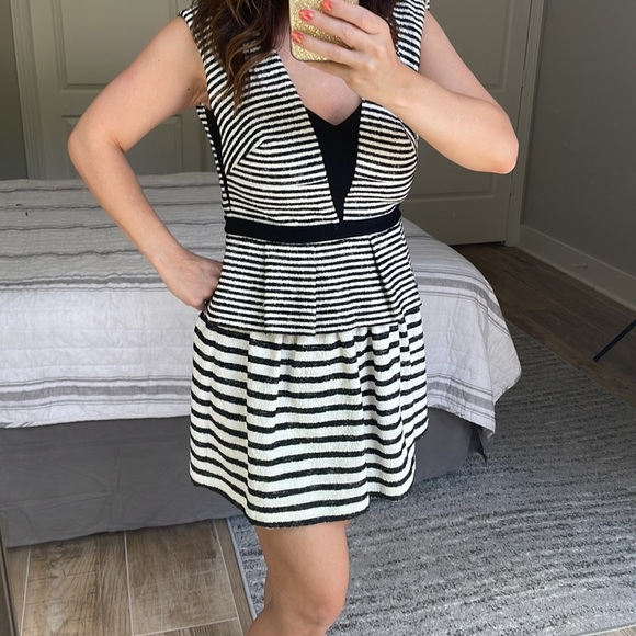 BCBG MaxAzria Black & White Stripe Mini Dress size 2 - Picture 2 of 5